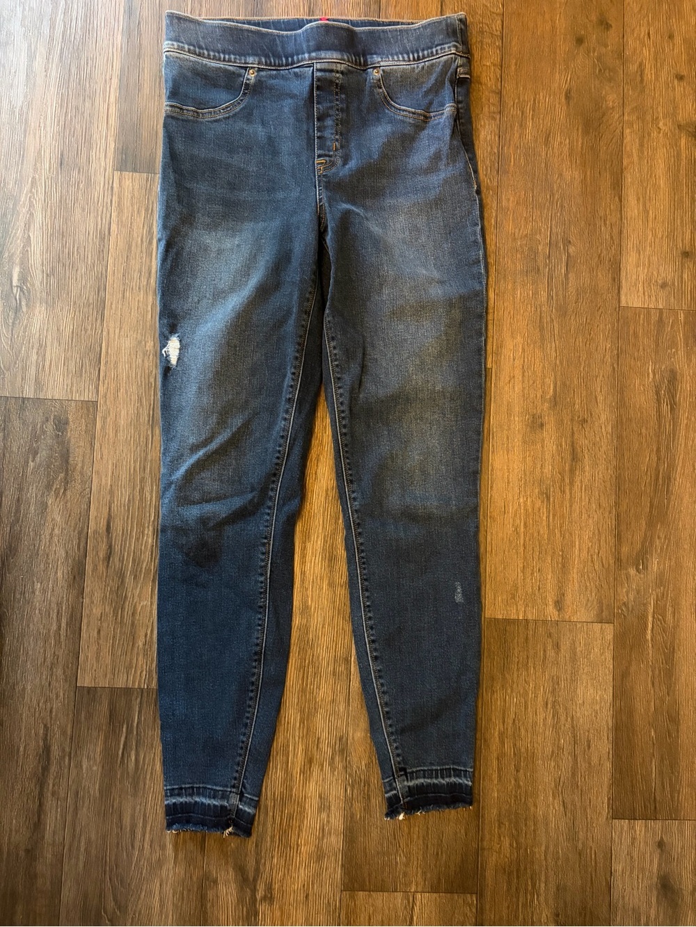 Women’s Spanx Jeans Pull On Distressed Minimalist Skinny Ankle Stretch Size M - Picture 2 of 9